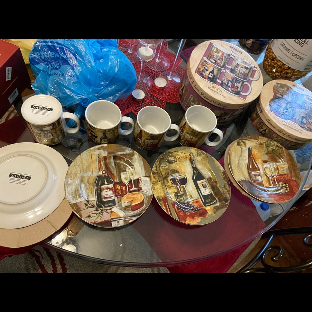 Sakura dessert plates and cups 4 of each